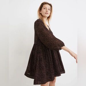 Madewell Crinkle Georgette V-Neck Babydoll Dress in Brushed Texture